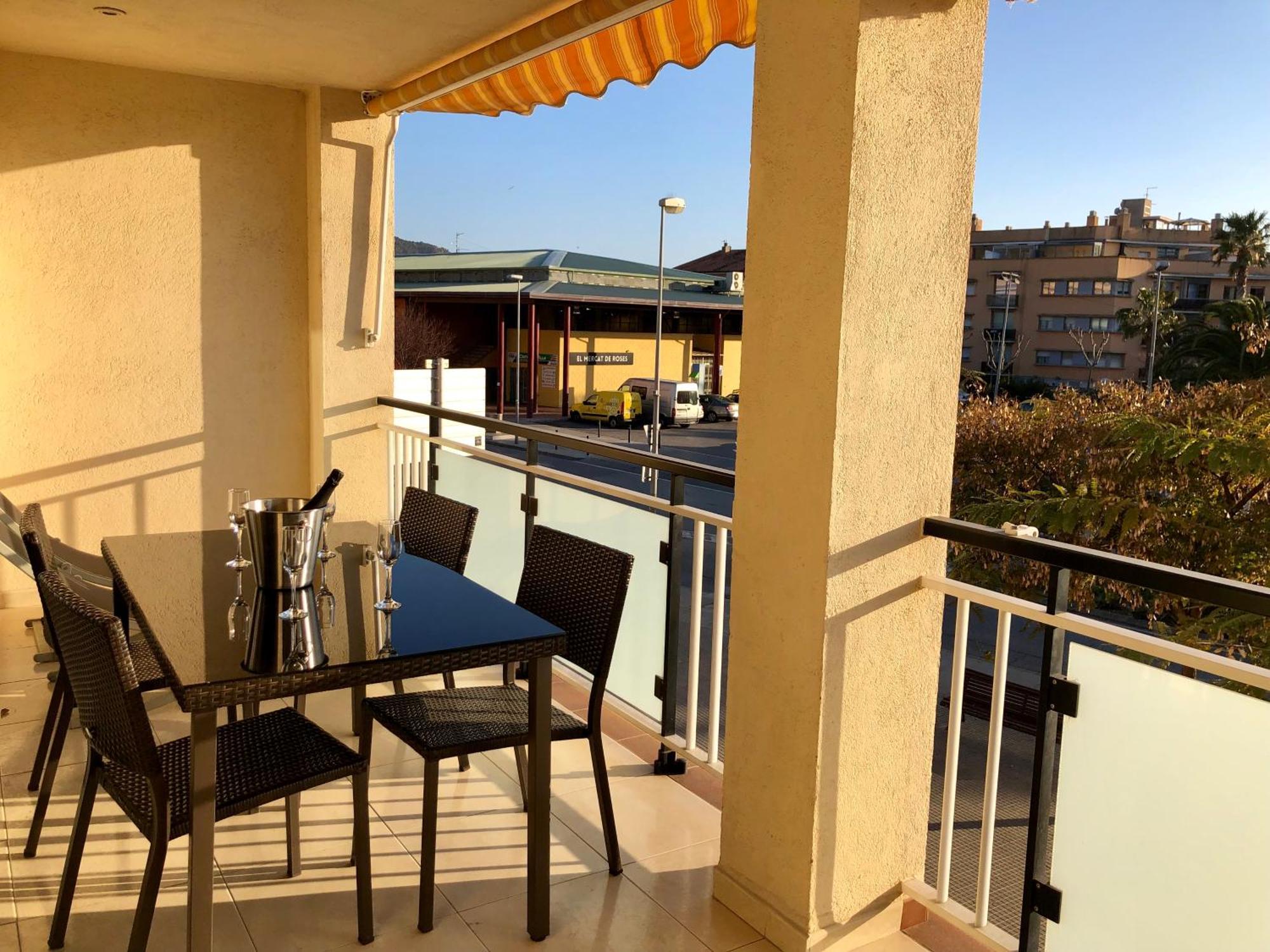 Apartamentos Benet Roses Eksteriør billede