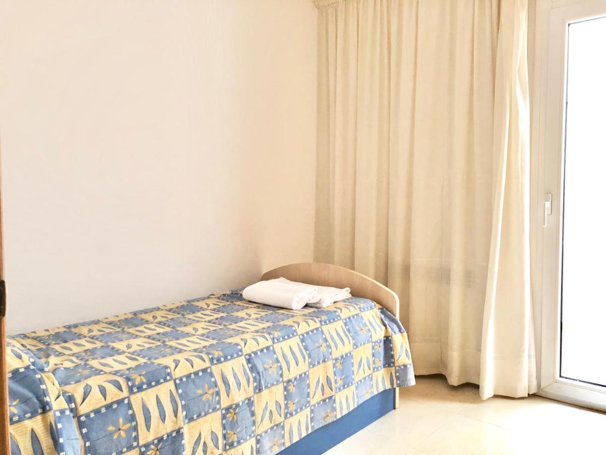 Apartamentos Benet Roses Eksteriør billede