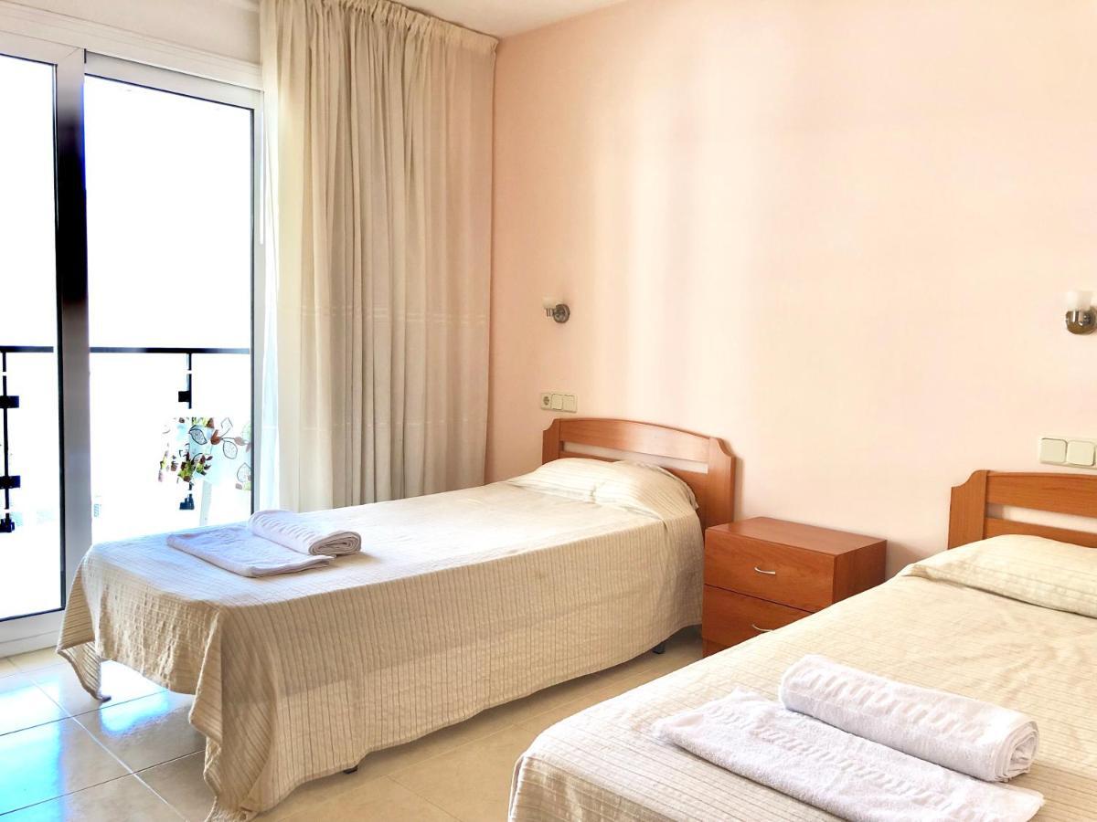 Apartamentos Benet Roses Eksteriør billede